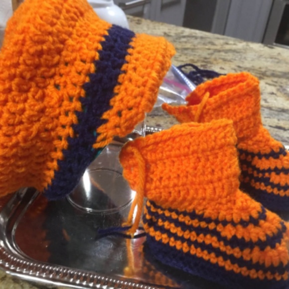 NWT Hand made in Europe - Artisan Baby set 6-9mo - Picture 4 of 5